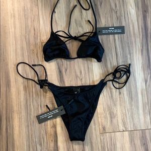 Triangl Vinca Bikini - Black - size Small NWT